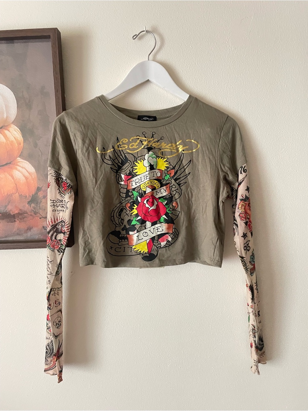 Ed Hardy Women’s True To My Love Tattoo Mesh Sleeve Tee Crop Top Size Large